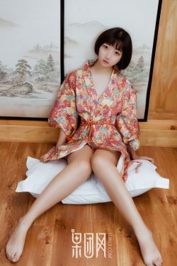 男人脱女人的衣服